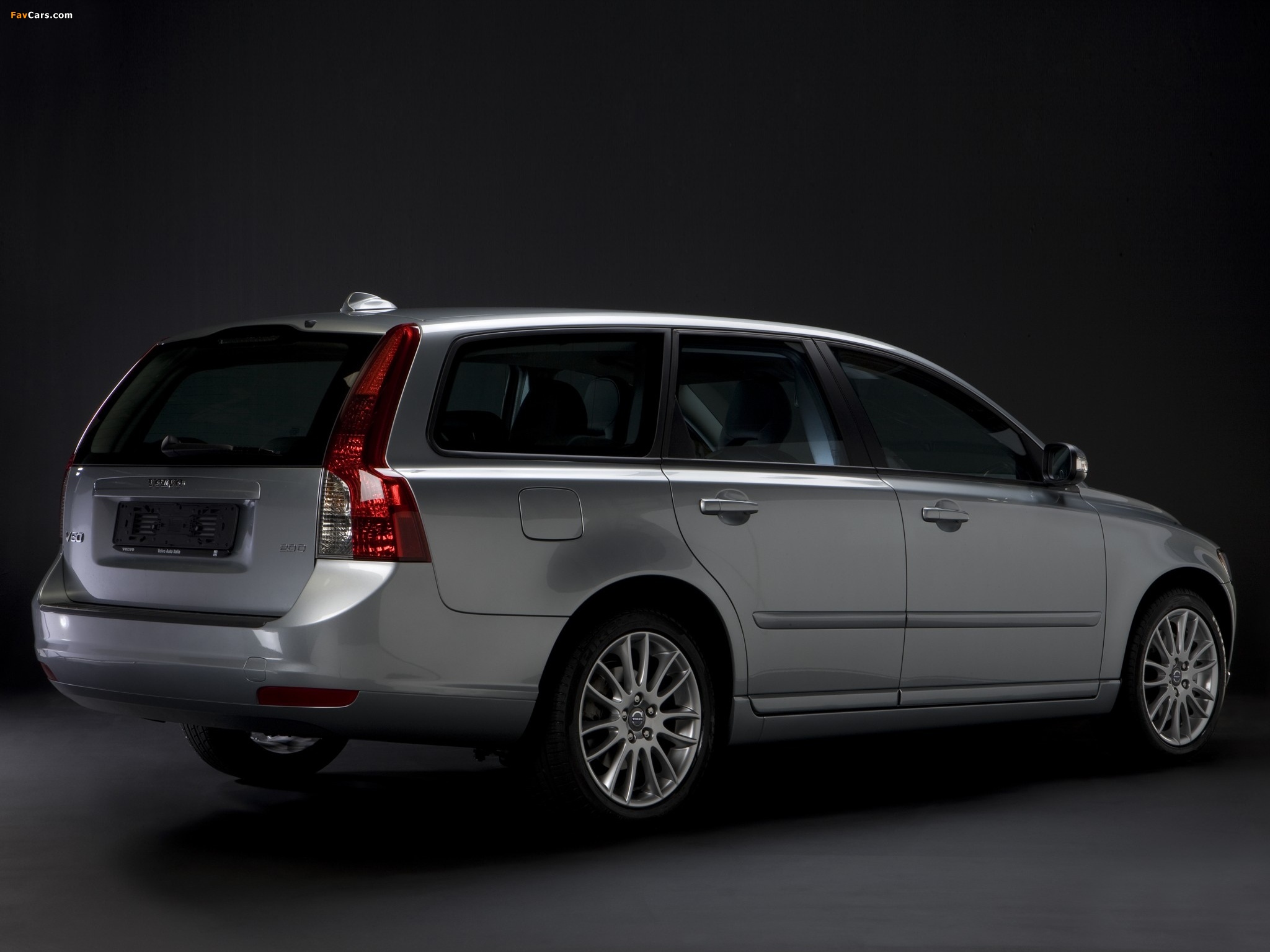 Volvo V50 2.0D 2007–09 wallpapers (2048 x 1536)