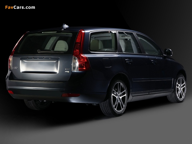 Volvo V50 Polar 2009 wallpapers (640 x 480)