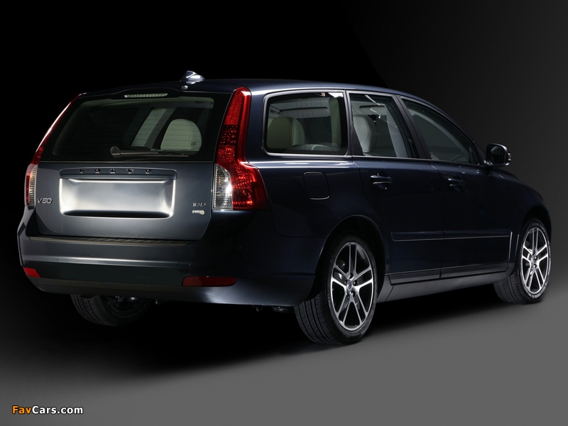 Volvo V50 Polar 2009 wallpapers (800 x 600)