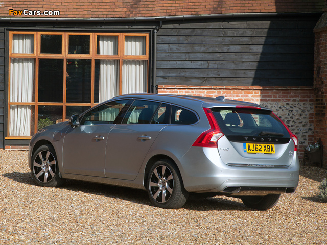 Images of Volvo V60 D6 Plug-In Hybrid UK-spec 2012–13 (640 x 480)