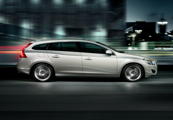 Pictures of Volvo V60 2010