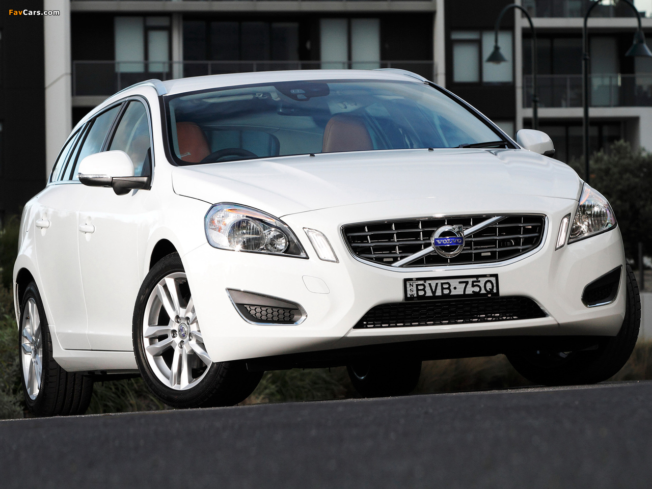 Pictures of Volvo V60 T5 AU-spec 2011–13 (1280 x 960)