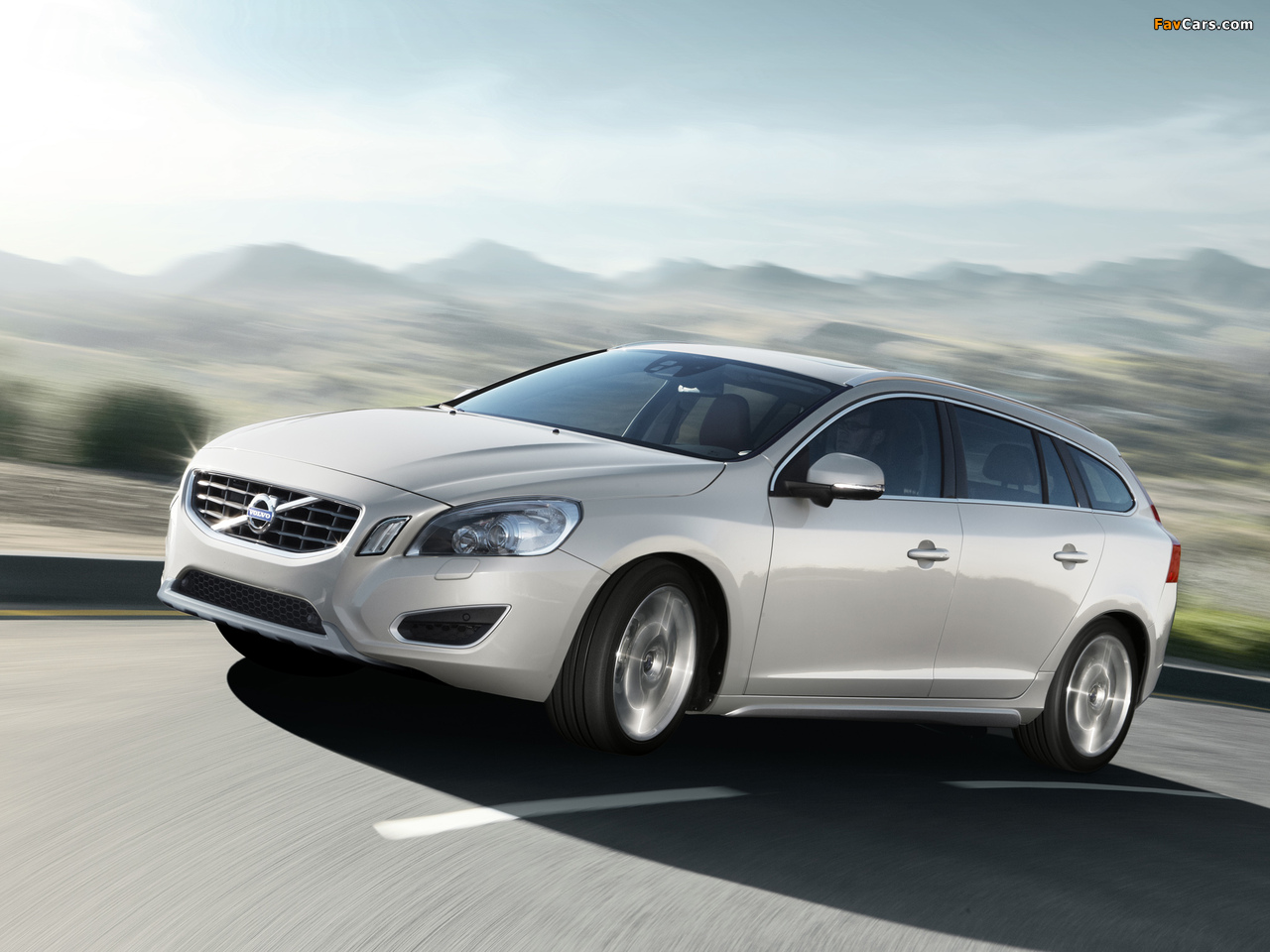 Volvo V60 2010 photos (1280 x 960)