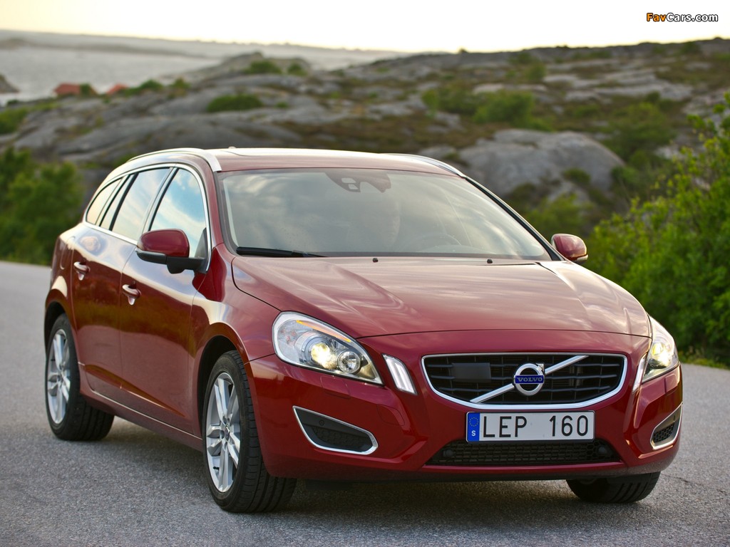 Volvo V60 T3 2010–13 wallpapers (1024 x 768)