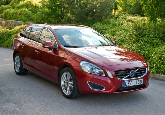 Volvo V60 T3 2010–13 wallpapers