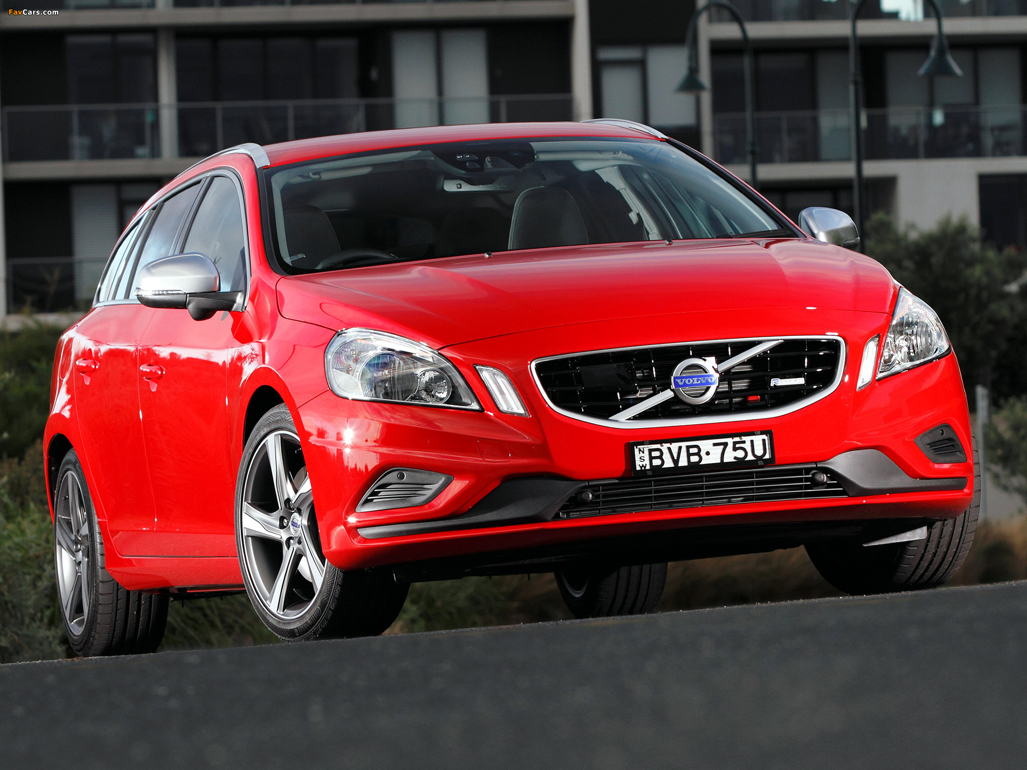 Volvo V60 R-Design AU-spec 2011–13 pictures (2048 x 1536)