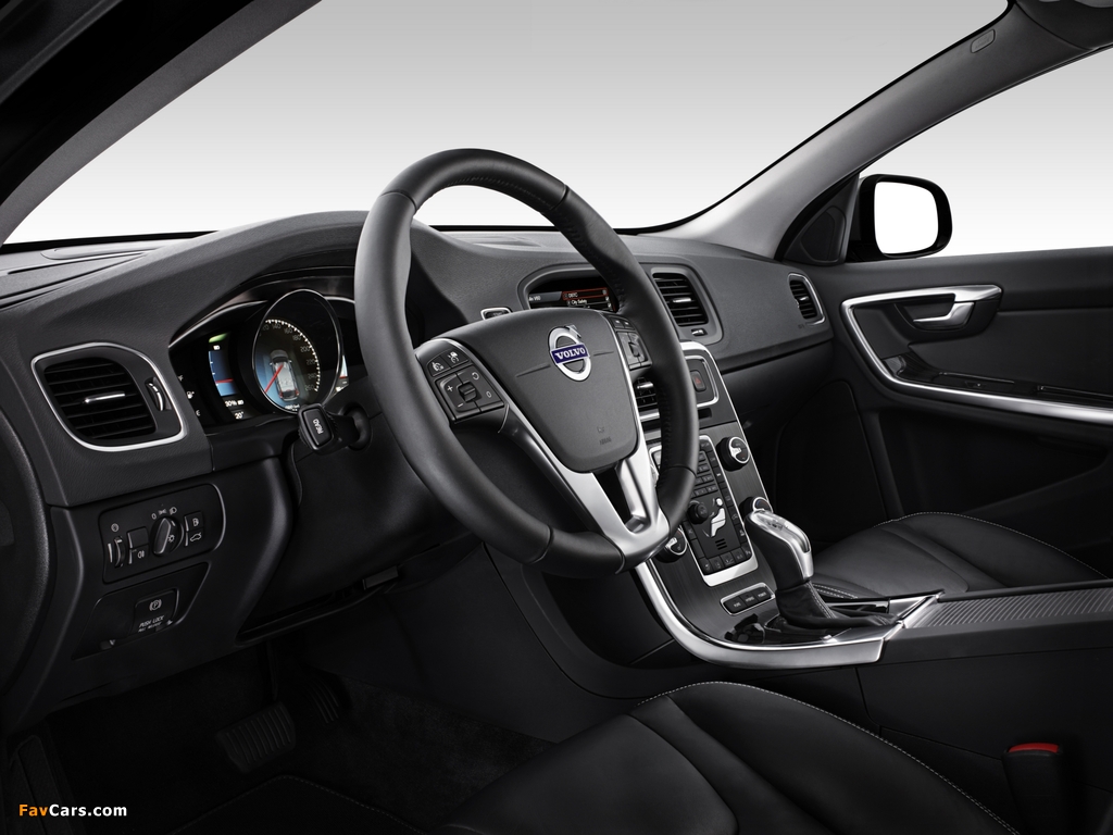 Volvo V60 D6 Plug-In Hybrid 2012–13 photos (1024 x 768)