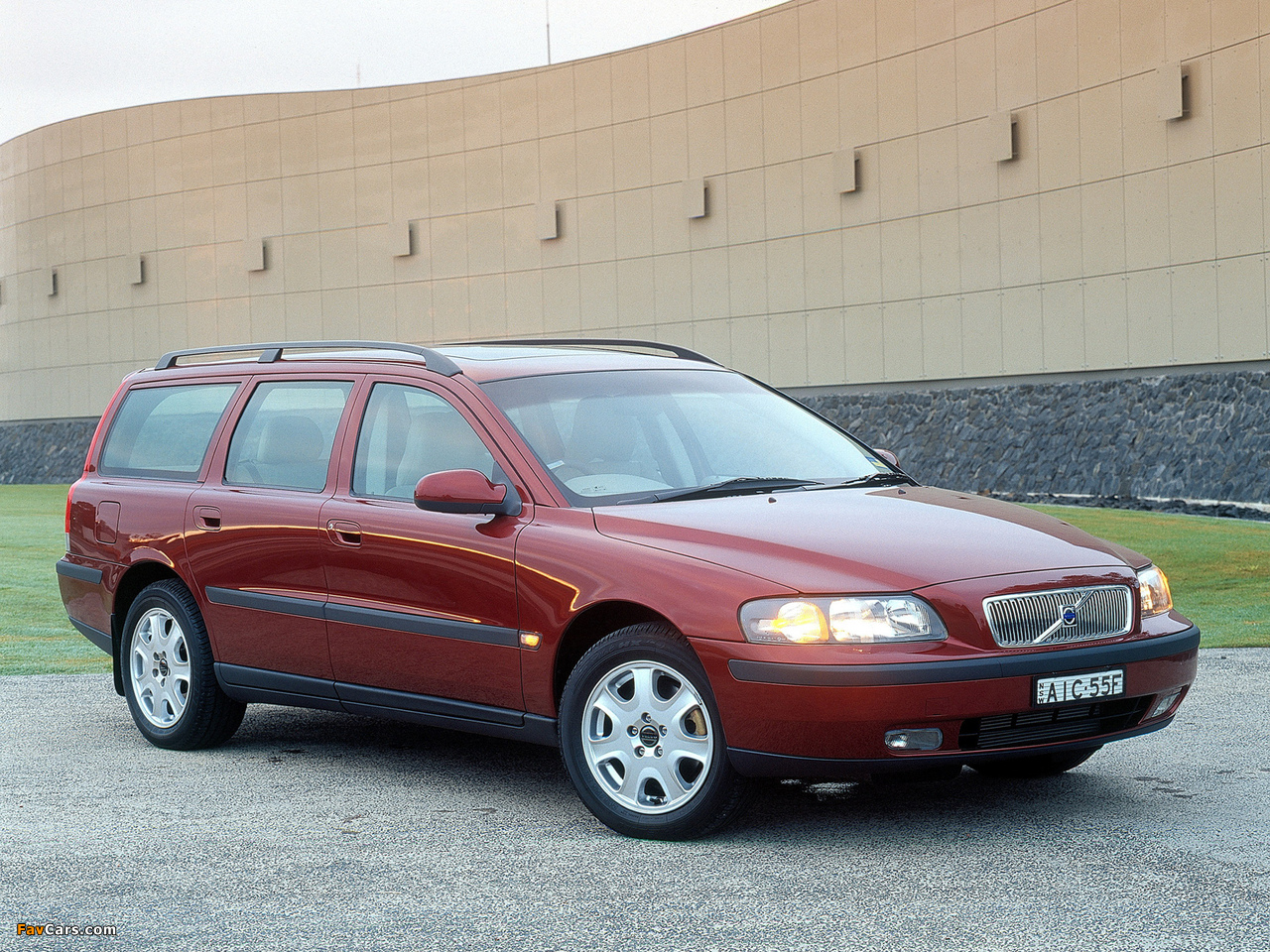 Images of Volvo V70 T5 AU-spec 2000–05 (1280 x 960)