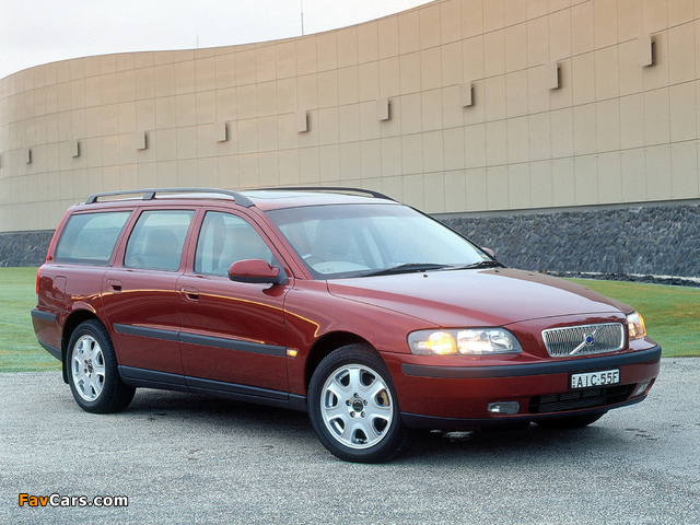 Images of Volvo V70 T5 AU-spec 2000–05 (640 x 480)