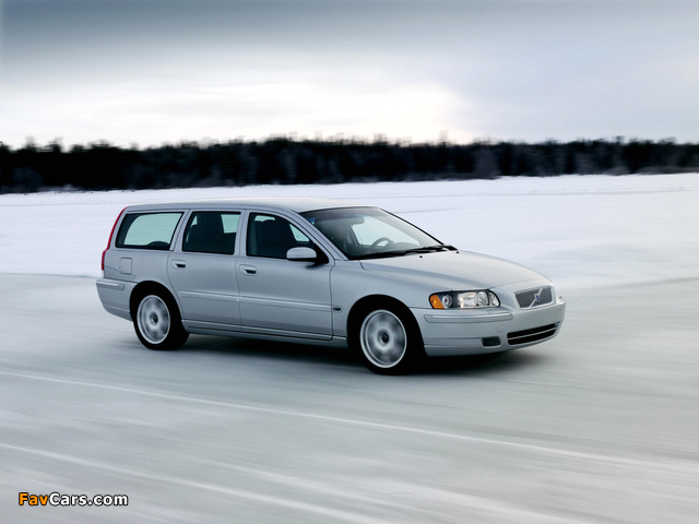 Images of Volvo V70 2005–07 (640 x 480)