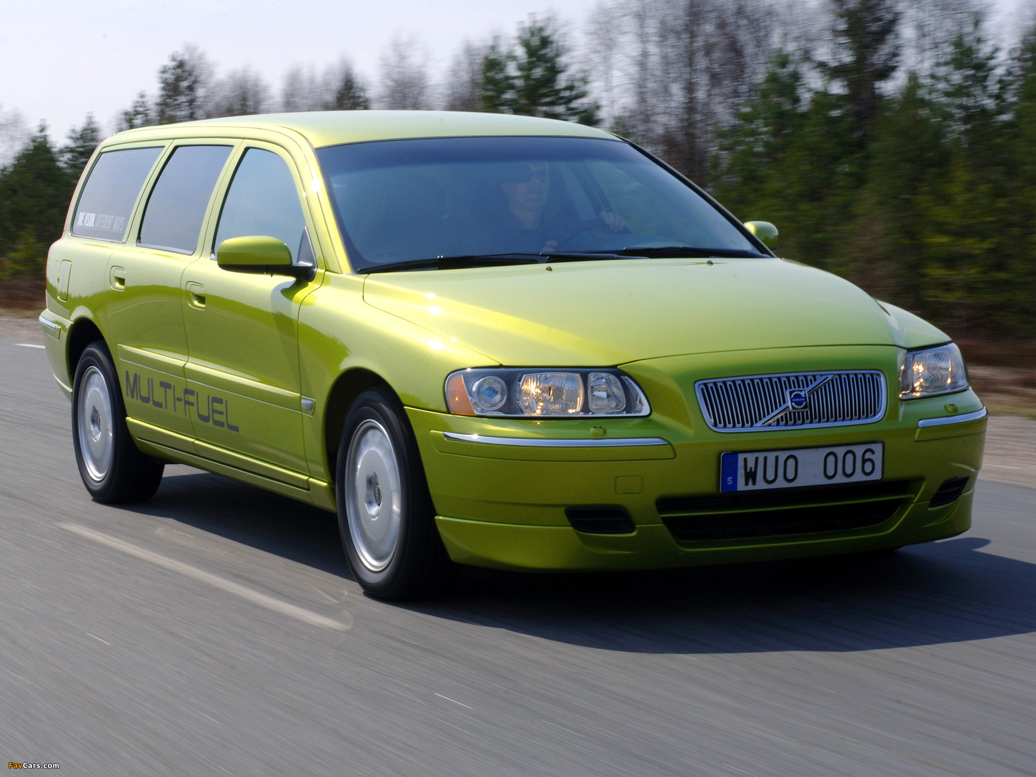 Images of Volvo V70 Multi-Fuel 2006 (2048 x 1536)