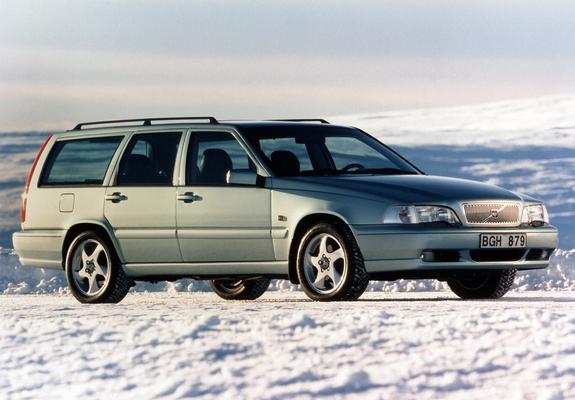Photos of Volvo V70 1997–2000