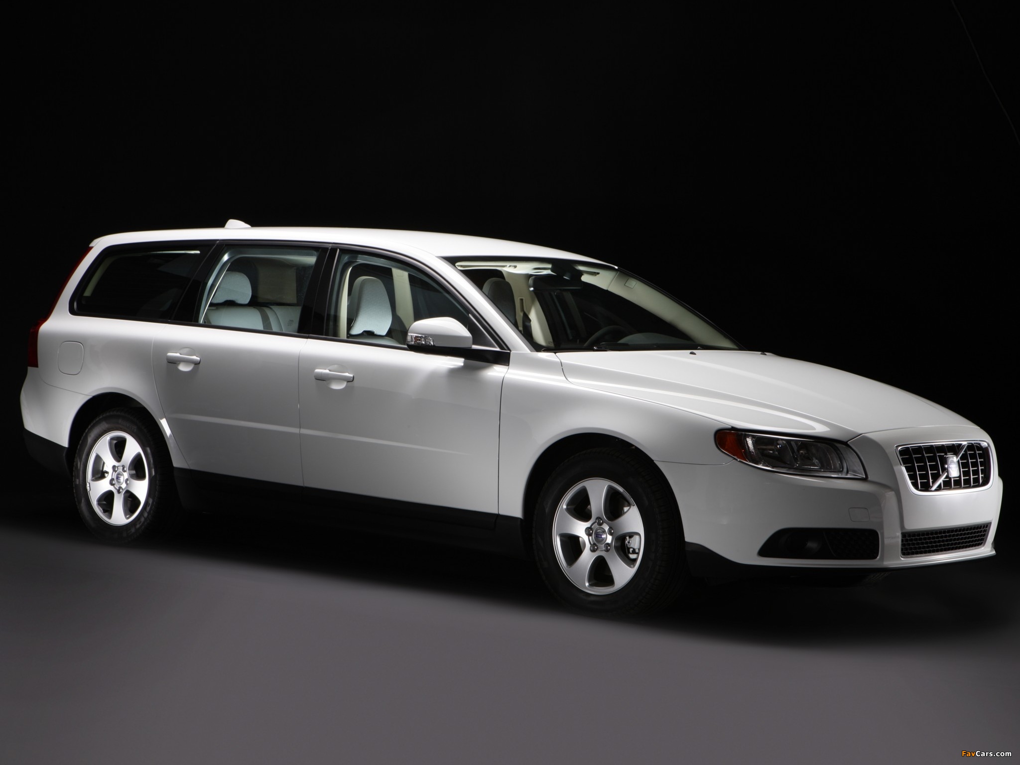 Photos of Volvo V70 Polar 2009–13 (2048 x 1536)