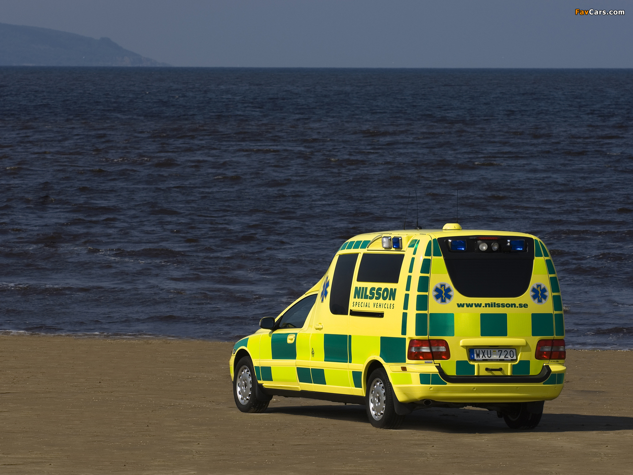 Pictures of Nilsson Volvo V70 Ambulance (1280 x 960)