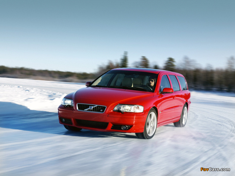 Pictures of Volvo V70 R 2000–05 (800 x 600)