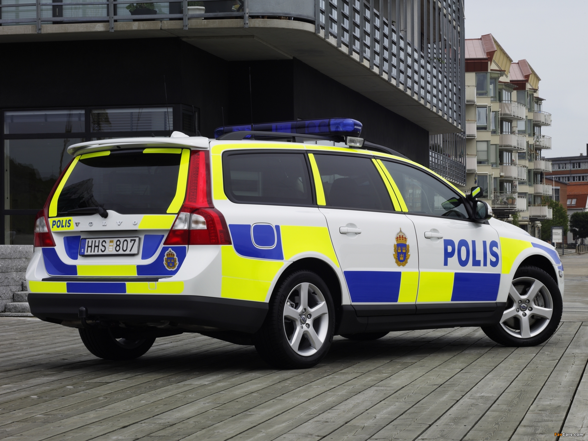 Pictures of Volvo V70 Police Car 2007–09 (2048 x 1536)