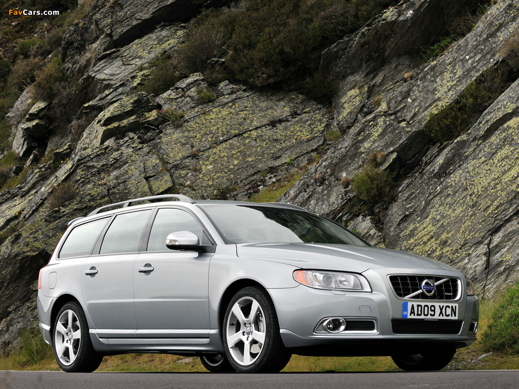 Pictures of Volvo V70 R-Design UK-spec 2009–11 (1024 x 768)