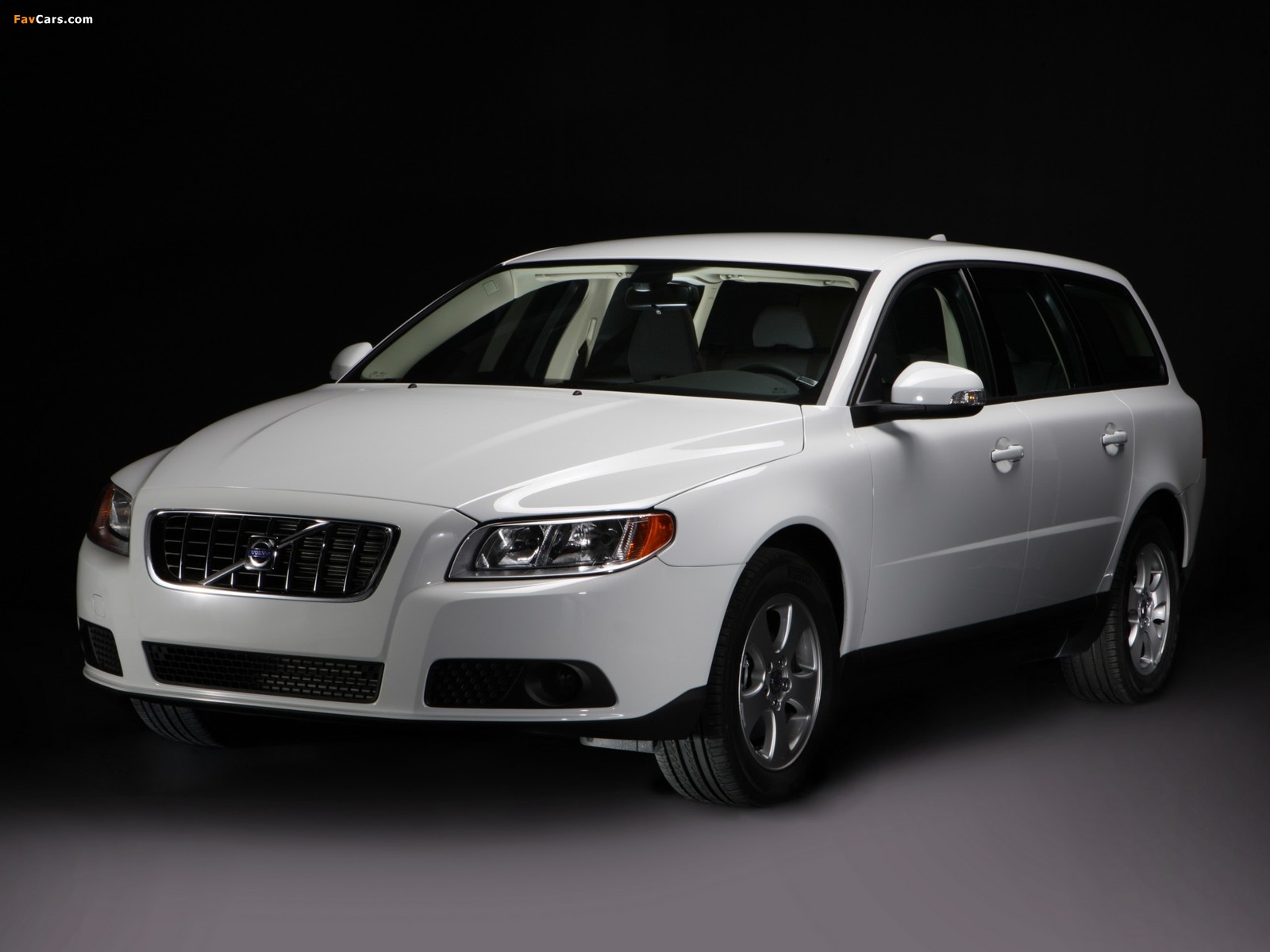 Pictures of Volvo V70 Polar 2009–13 (1600 x 1200)