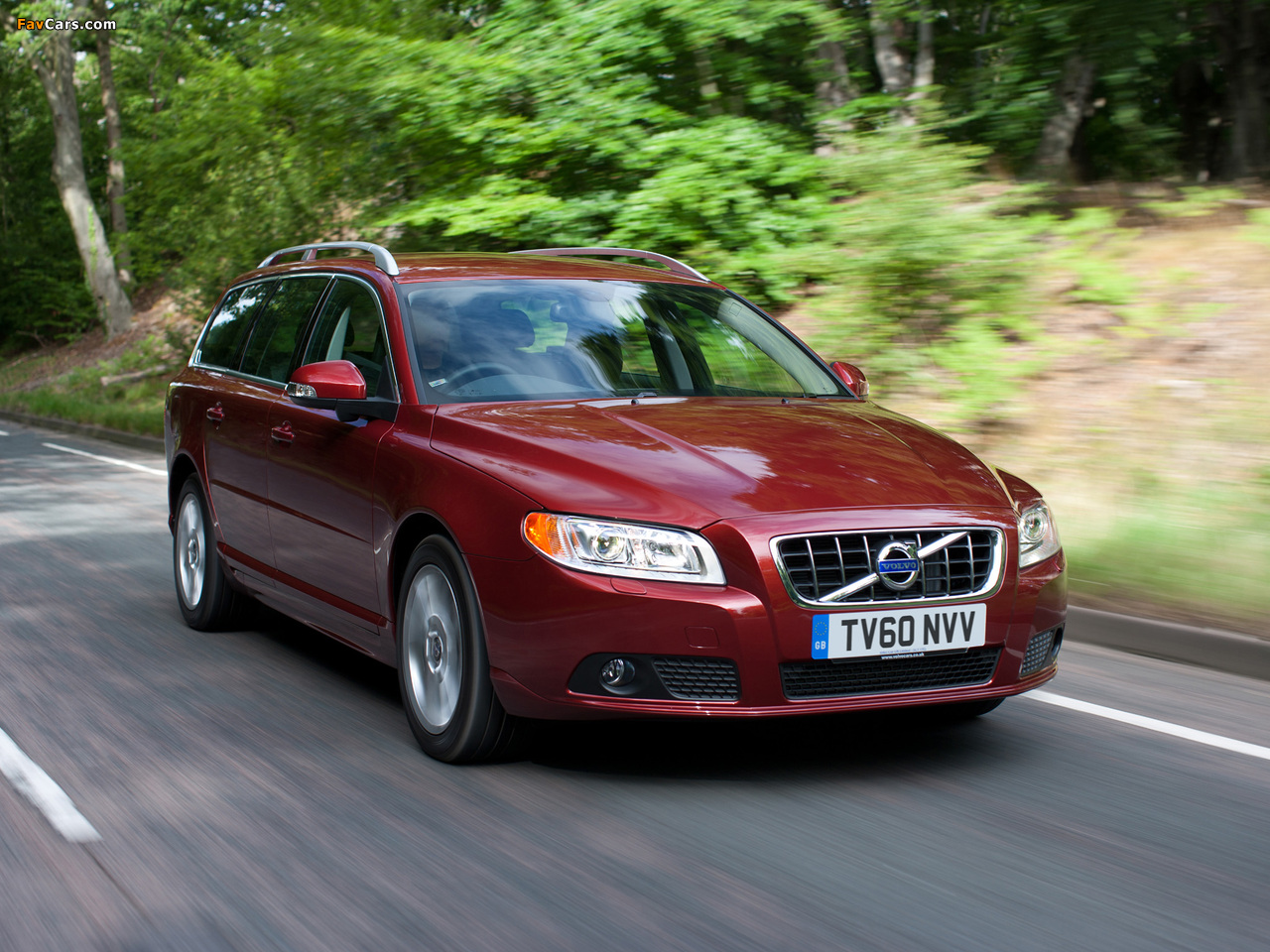 Pictures of Volvo V70 D5 UK-spec 2010–13 (1280 x 960)