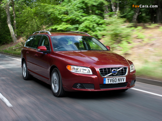 Pictures of Volvo V70 D5 UK-spec 2010–13 (640 x 480)