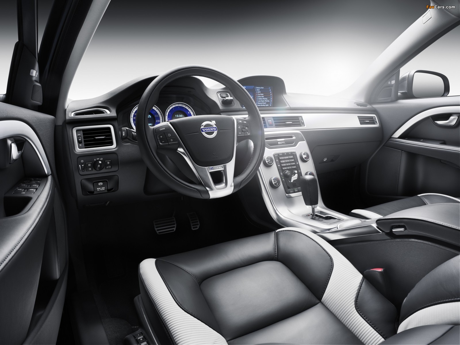 Pictures of Volvo V70 R-Design 2011 (1600 x 1200)