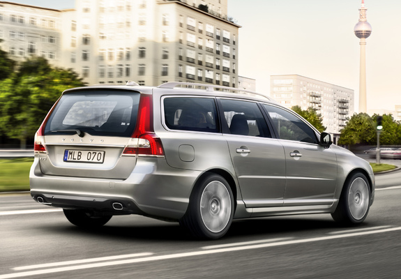 Pictures of Volvo V70 2013