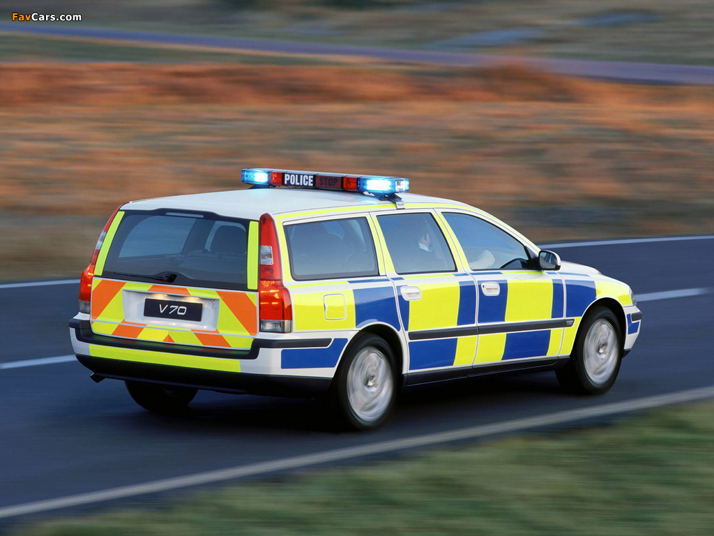 Volvo V70 Police 2000–05 pictures (1024 x 768)