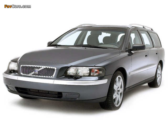 Volvo V70 Titanium Edition 2005–07 photos (640 x 480)