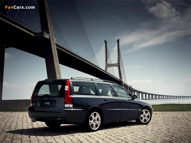 Volvo V70 T5 2005–07 pictures (640 x 480)