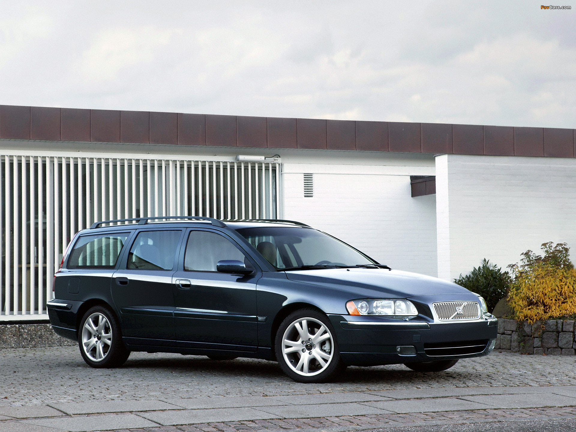 Volvo V70 T5 2005–07 pictures (1920 x 1440)