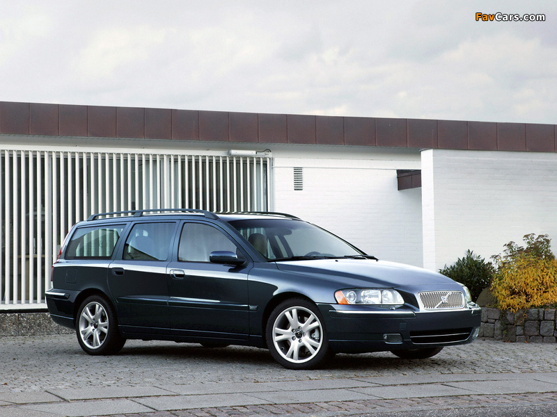 Volvo V70 T5 2005–07 pictures (800 x 600)