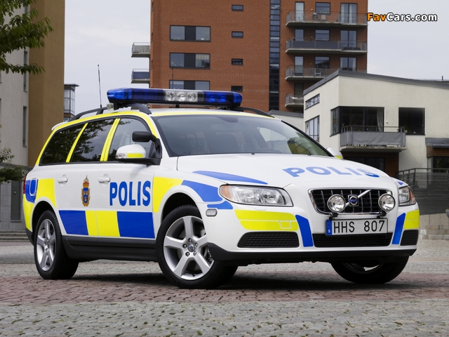 Volvo V70 Police Car 2007–09 images (640 x 480)