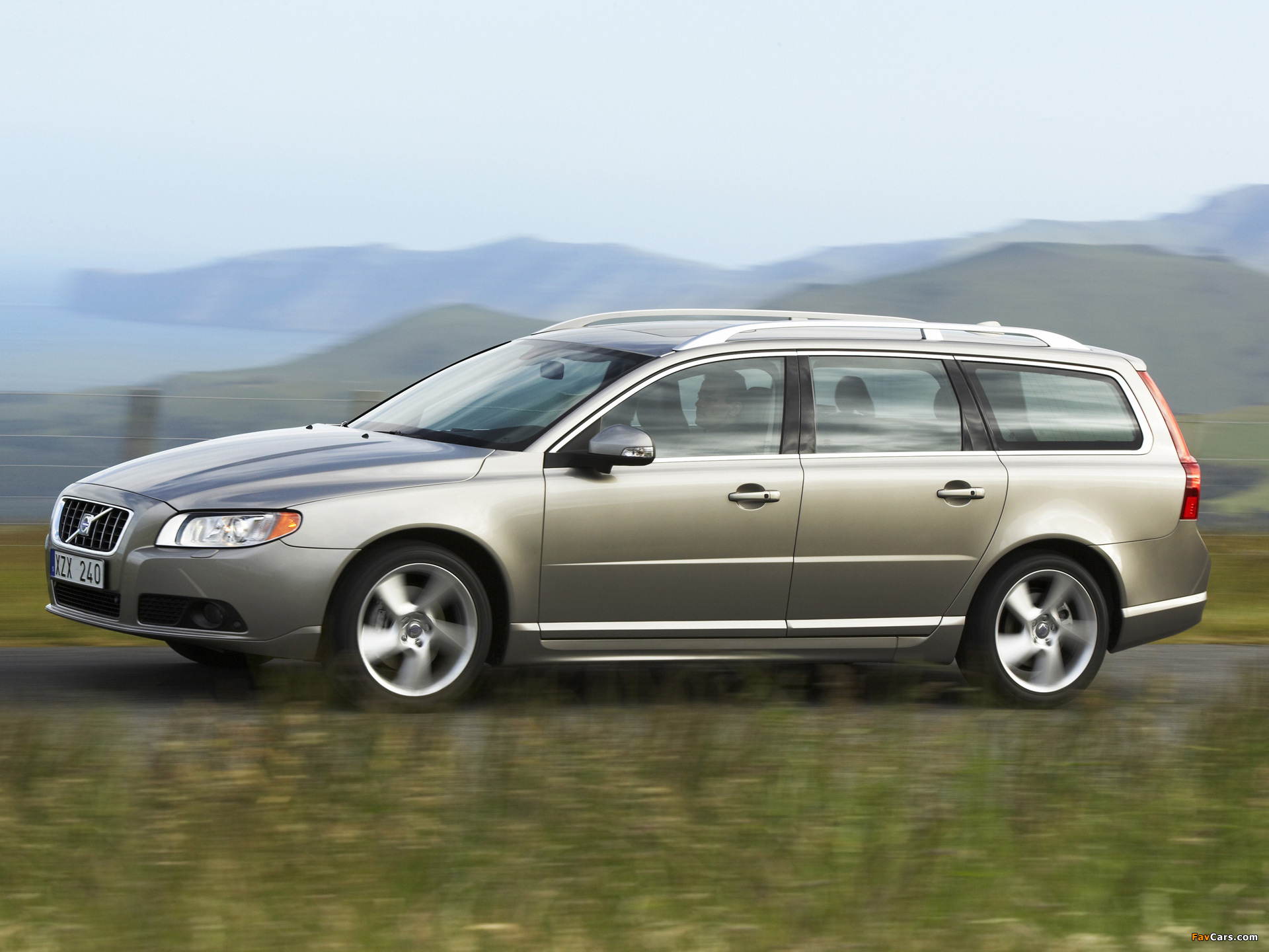 Volvo V70 2007–09 photos (1920 x 1440)