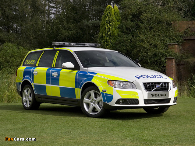 Volvo V70 Police Car 2007–09 photos (640 x 480)