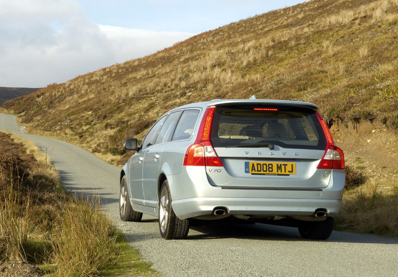 Volvo V70 UK-spec 2007–09 photos