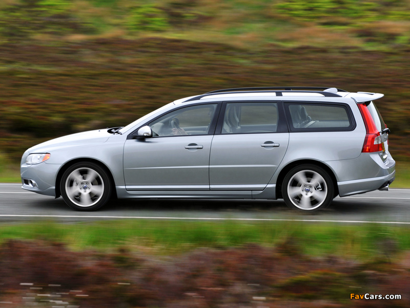 Volvo V70 R-Design UK-spec 2009–11 photos (800 x 600)