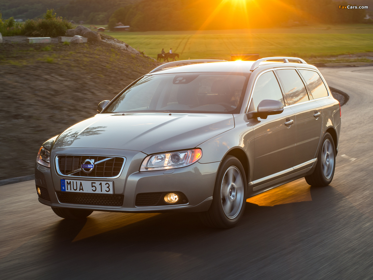 Volvo V70 D3 2009–13 photos (1280 x 960)