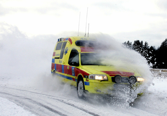 Nilsson Volvo V70 Ambulance photos