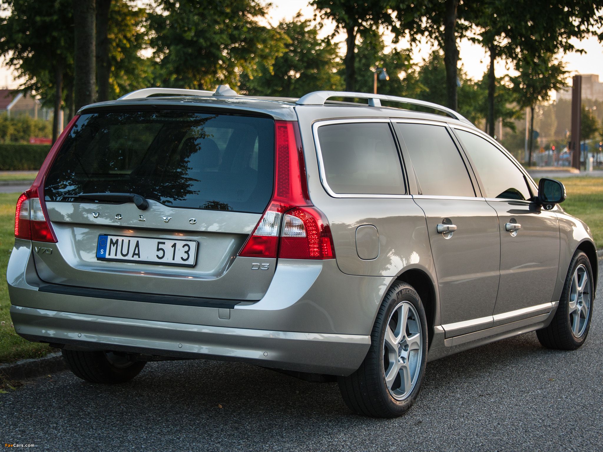 Volvo V70 D3 2009–13 wallpapers (2048 x 1536)