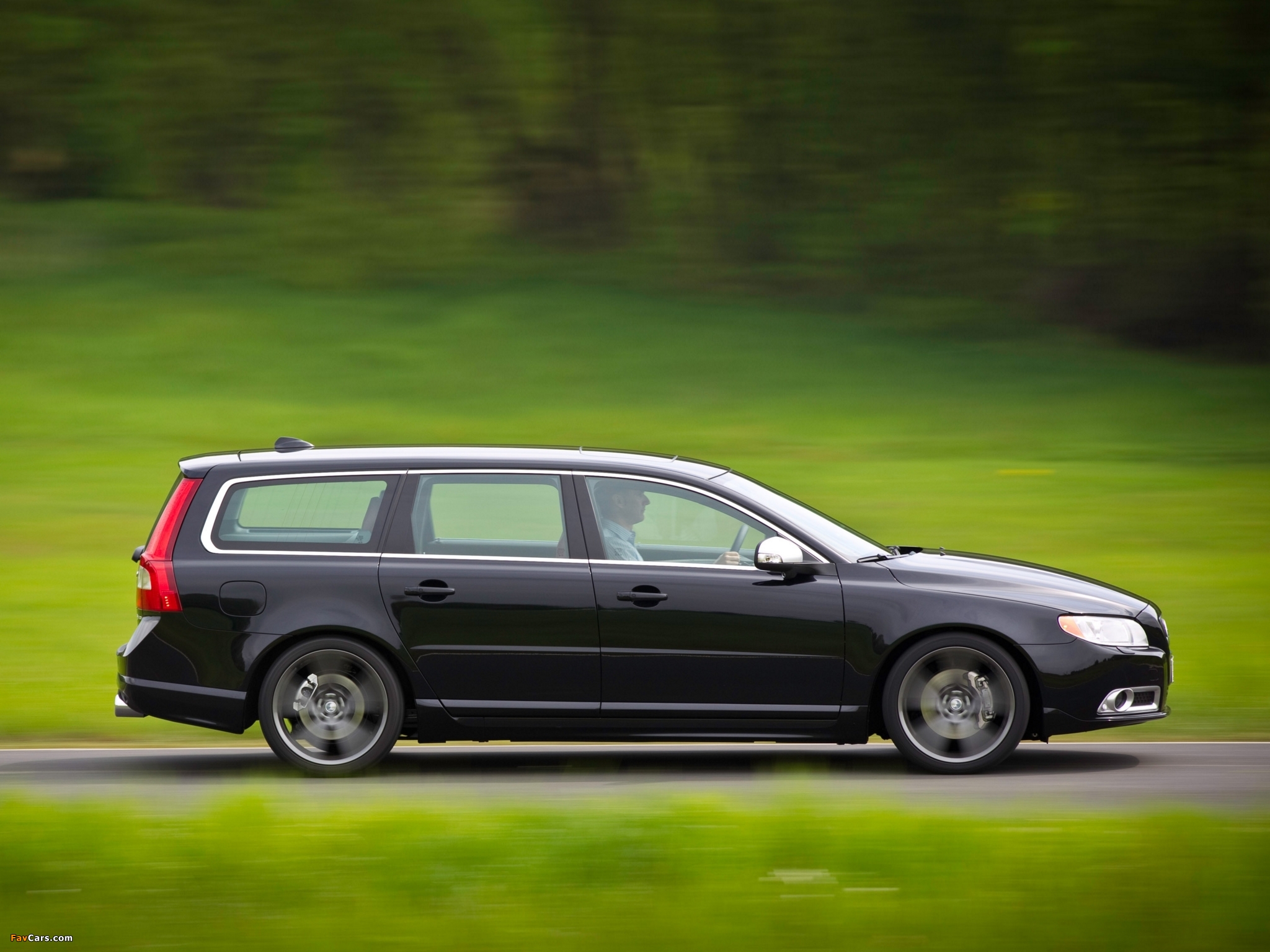 Heico Sportiv Volvo V70 T6 AWD R-Design 2010 wallpapers (2048 x 1536)