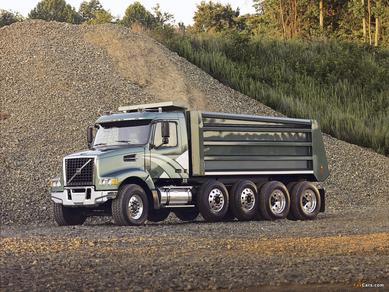 Images of Volvo VHD Tipper 2000 (1280 x 960)