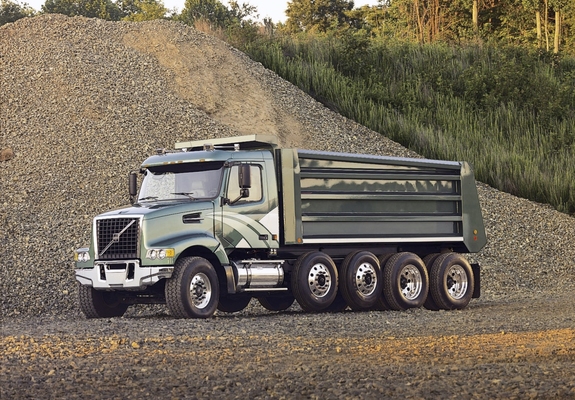 Images of Volvo VHD Tipper 2000
