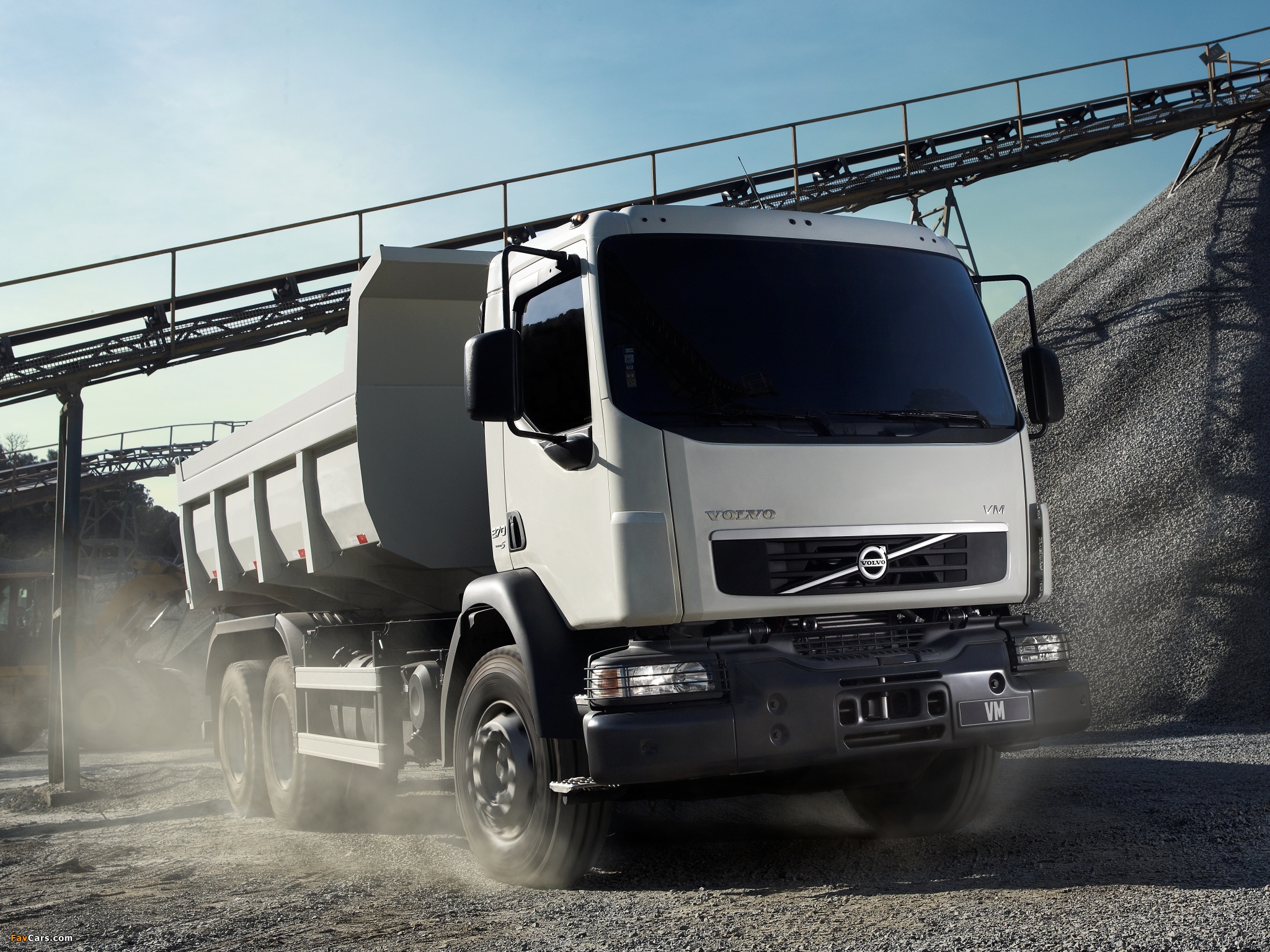 Images of Volvo VM23 6x4 Tipper 2010 (2048 x 1536)