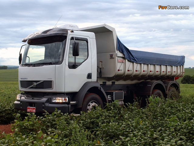 Volvo VM23 6x4 Tipper 2003–10 pictures (640 x 480)