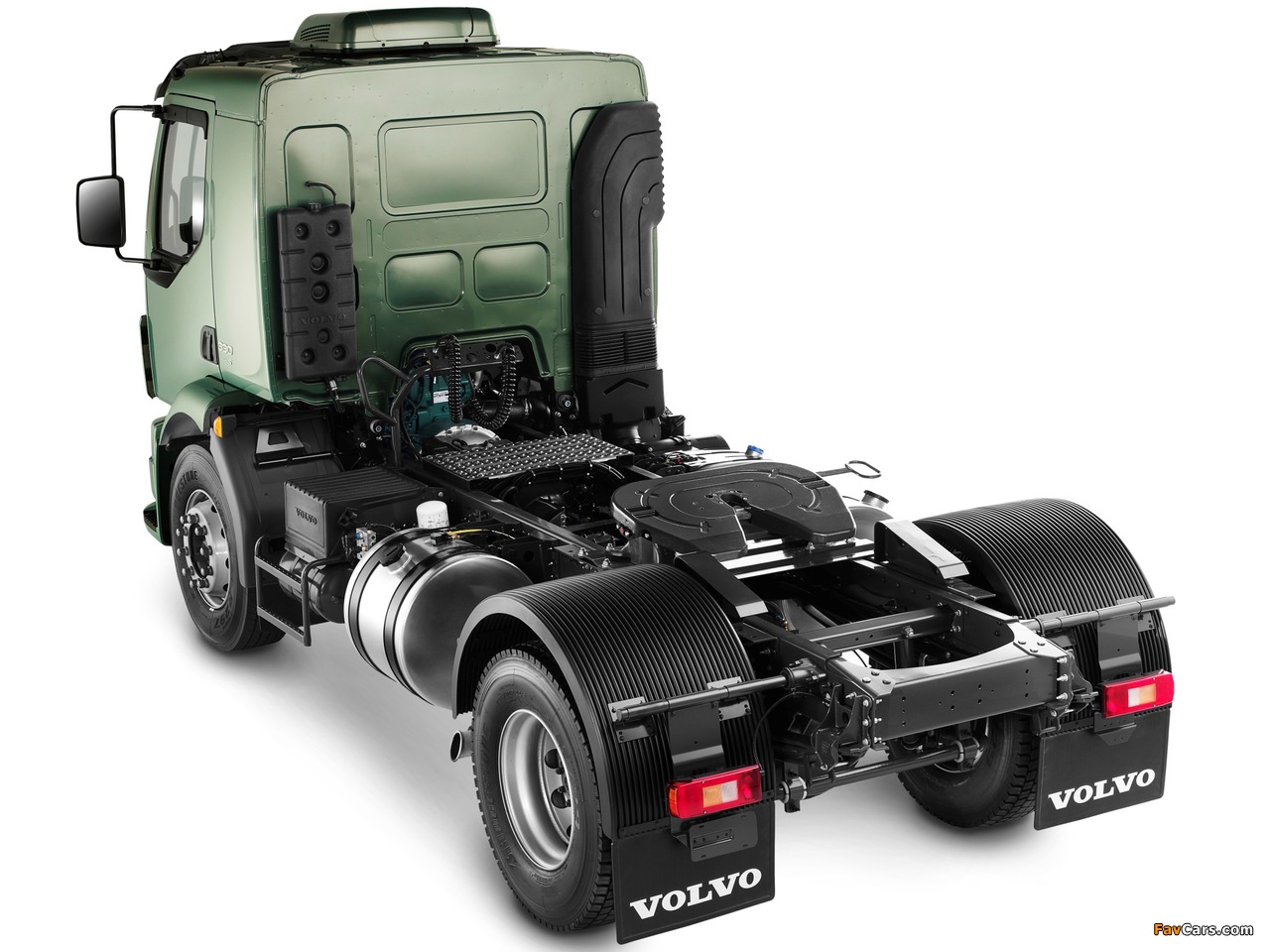 Volvo VM 330 4x2 Tractor 2012 photos (1280 x 960)