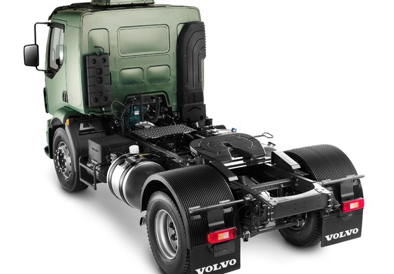 Volvo VM 330 4x2 Tractor 2012 photos