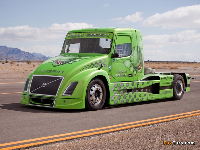 Volvo VN Mean Green Hybrid 2010 images (640 x 480)