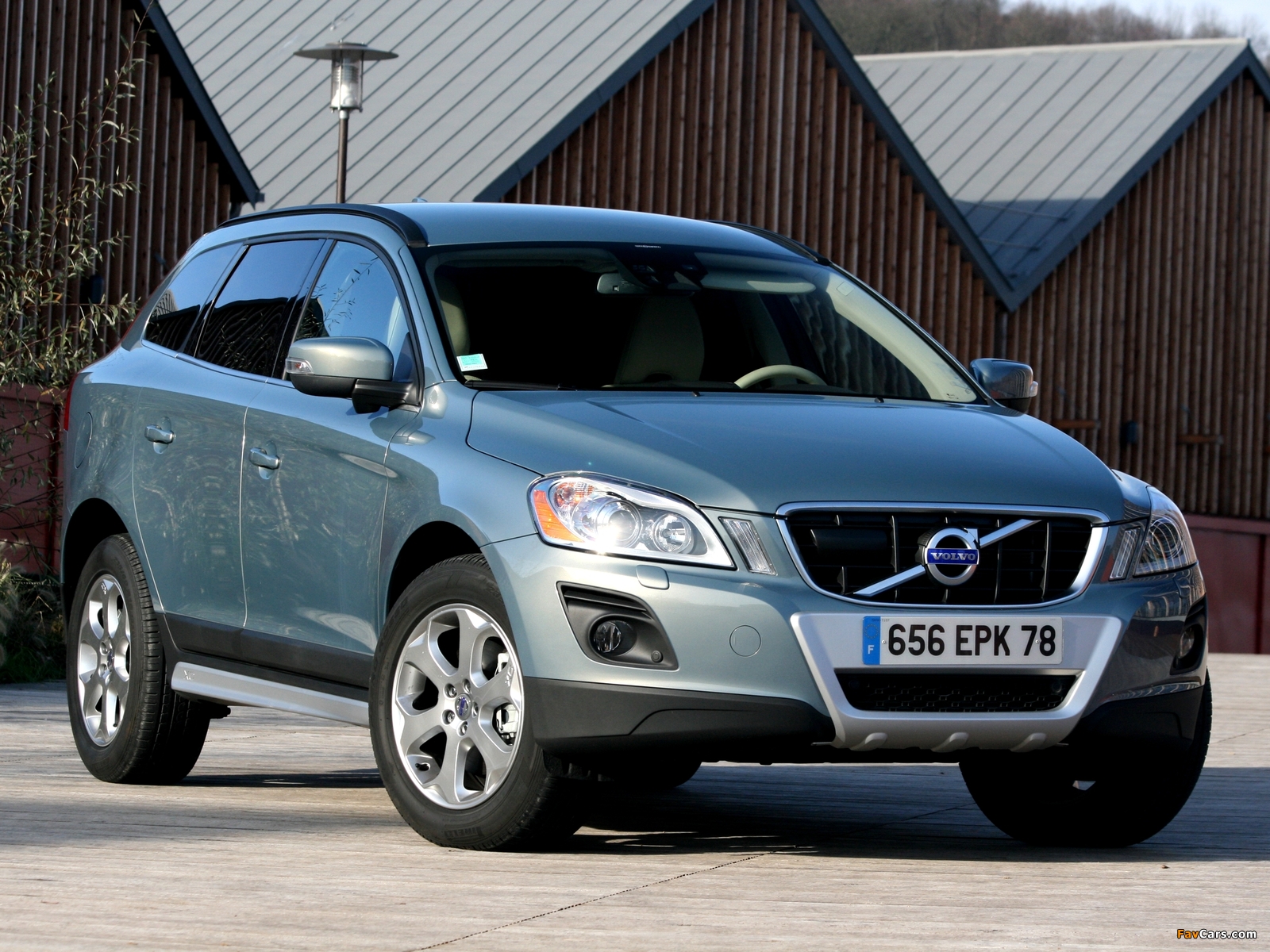 Images of Volvo XC60 2.4D 2008–13 (1600 x 1200)