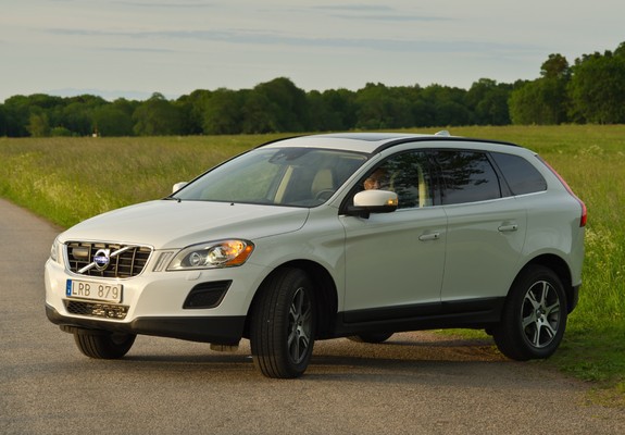 Images of Volvo XC60 D3 2009