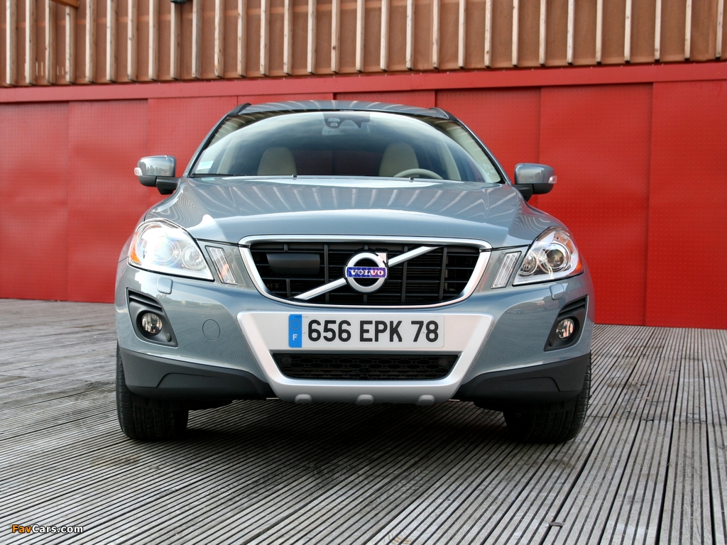 Pictures of Volvo XC60 2.4D 2008–13 (1024 x 768)
